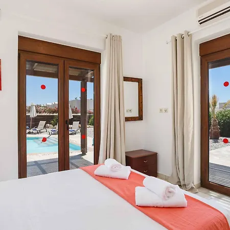 Ophelia Villa Líndos